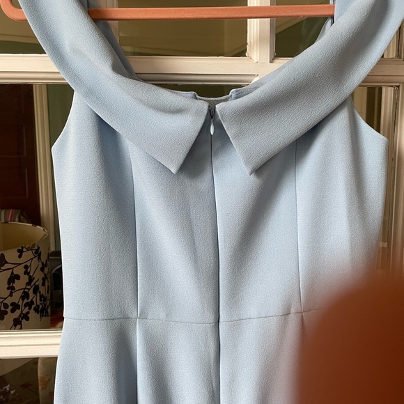 Size 12 Vince Camuto powder blue full-length off the shoulder gown - Picture 4 of 8